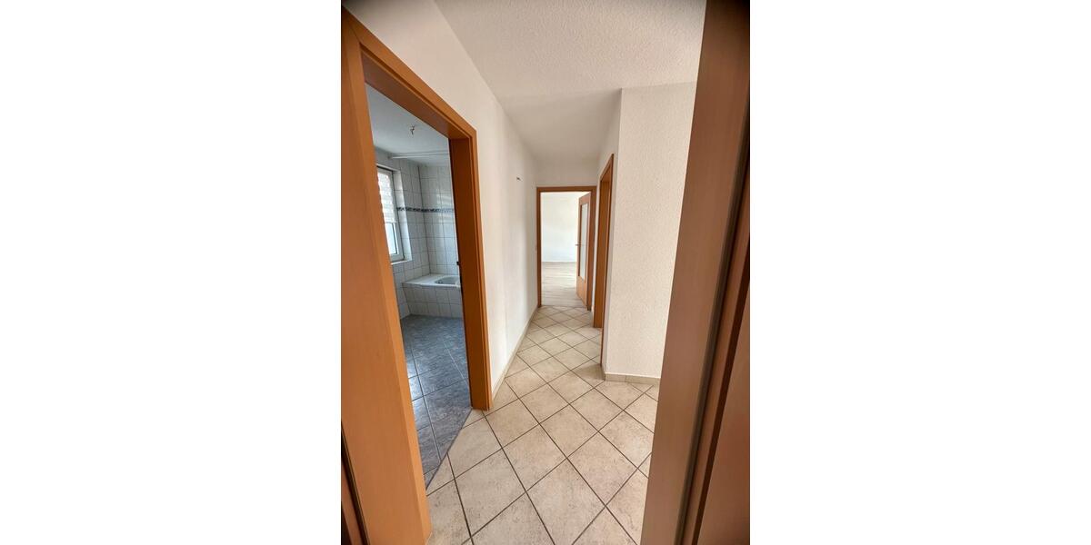 Dachgeschoßwohnung Gützkow - 3 Zimmer, 75 m&sup2;, 980&euro; | Angebot:26441629