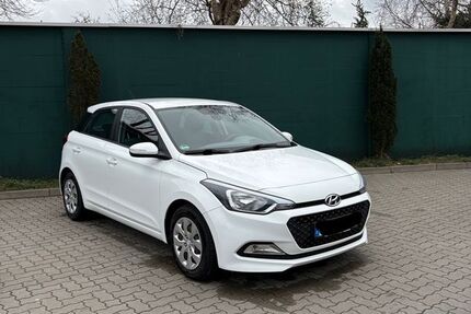 Hyundai i20 50.900 km 8.799 &euro; Osterholz-Scharmbeck 27711