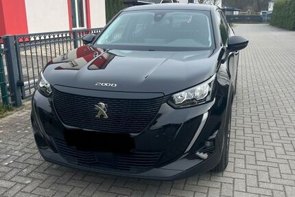 Peugeot 2008 191.000 km 9.900 &euro; Berlin 12351