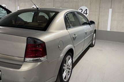 Opel Vectra 99.400 km 2.800 € Berg 82335