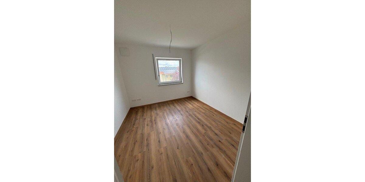 Etagenwohnung Schöfweg - 3.5 Zimmer, 95 m&sup2;, 850&euro; | Angebot:26212477