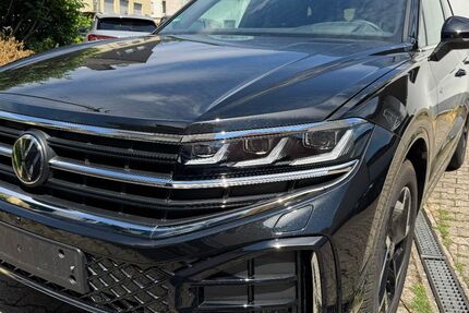 VW Touareg 6.679 km 64.850 &euro; Frankfurt am Main 65936