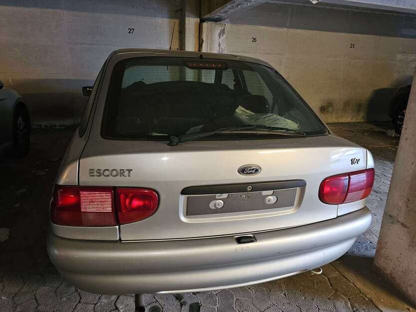 Ford Escort 152.000 km 1.000 € Kiel 24109