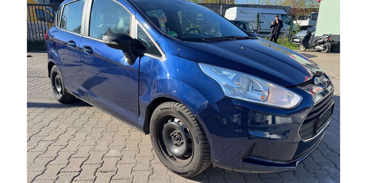 Ford B-Max 88.000 km 3.200 &euro; Berlin 13581
