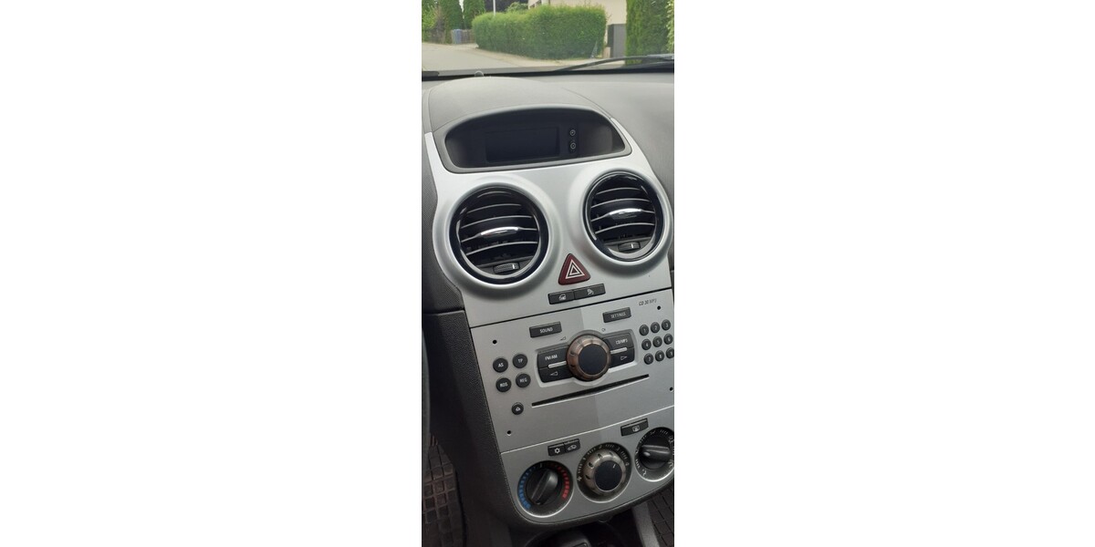 Opel Corsa 207.000 km 2.600 € Winzer 94577