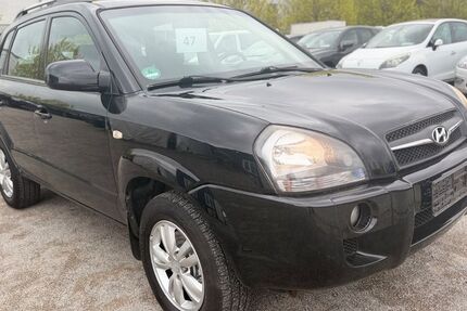 Hyundai TUCSON 146.307 km 4.300 &euro; Augsburg 86167