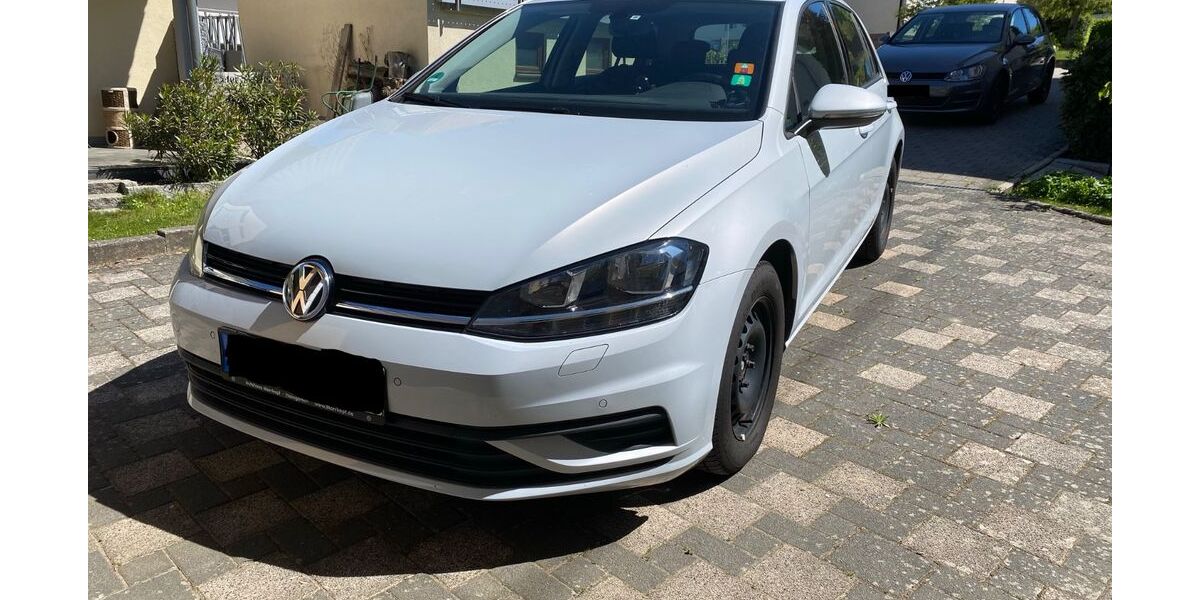 VW Golf 157.600 km 9.800 &euro; Baden-Baden 76532