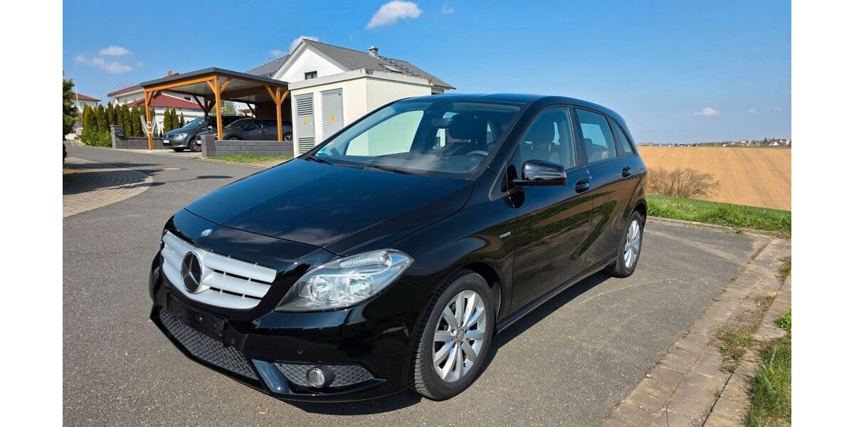 Mercedes-Benz B 180 87.553 km 9.950 &euro; Kitzingen 97318