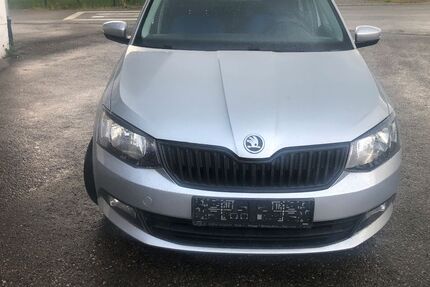 Skoda Fabia 83.772 km 7.800 &euro; Traunstein 83278