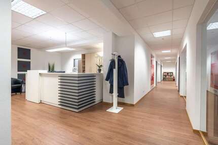 Büro in Augsburg 995.000 € 350.92 m² zimmer