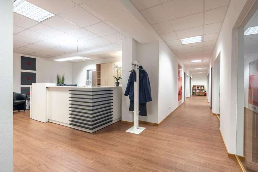 Büro in Augsburg 995.000 € 350.92 m² zimmer
