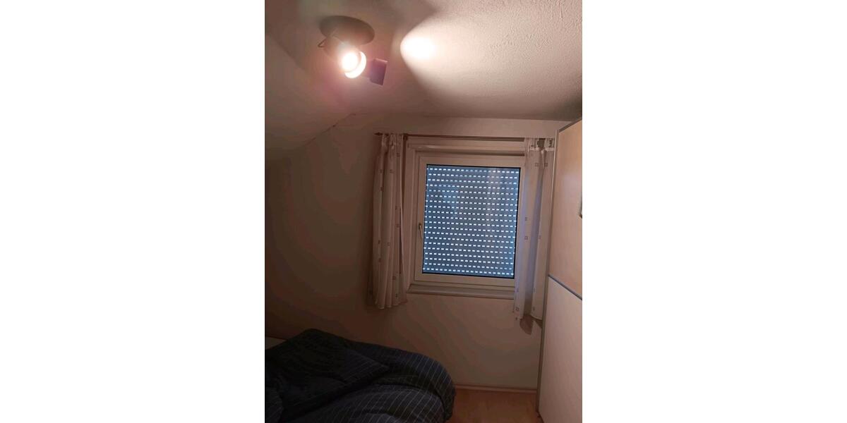 3-Zimmer-Dachgeschosswohnung, Gartenanteil, Garage & Stellplatz 3 zimmer