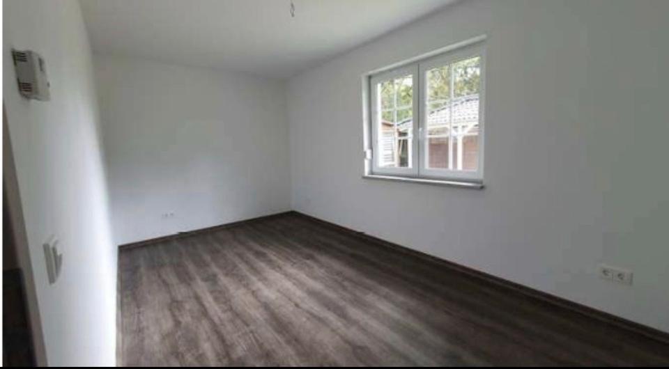 Bungalow Berlin Treptow-Köpenick - 3 Zimmer, 100 m&sup2;, 2.500&euro; | Angebot:26096633