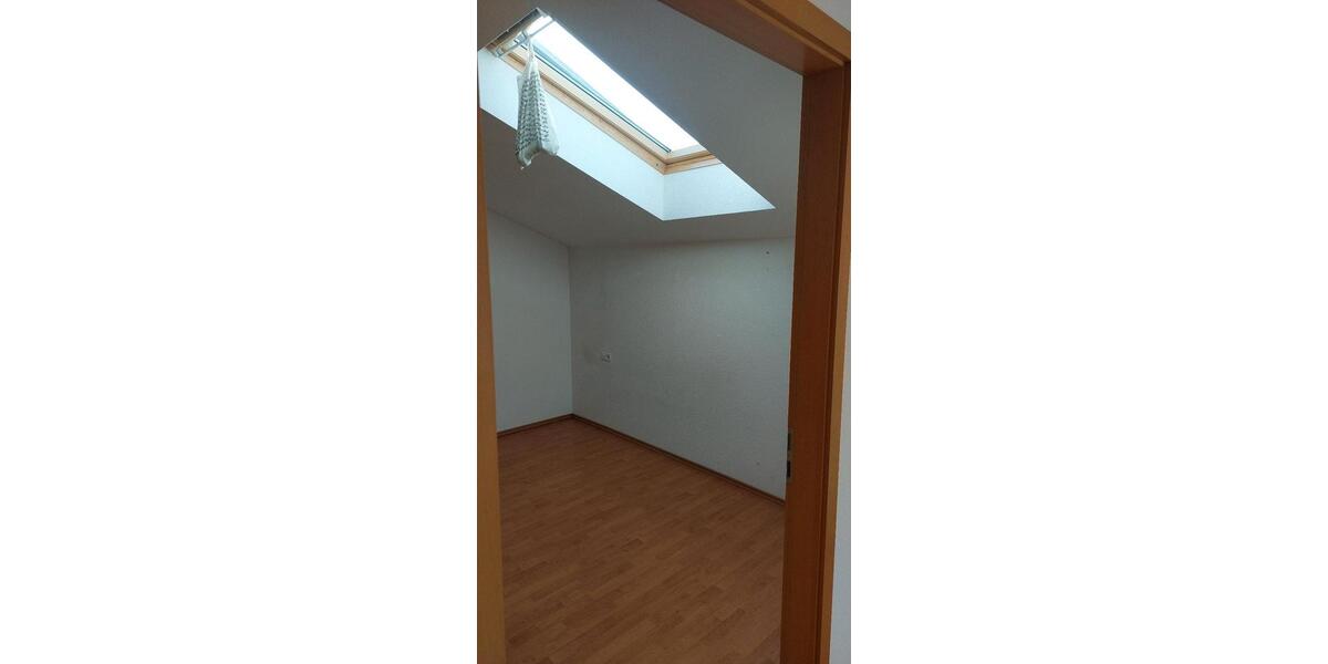 Dachgeschoßwohnung Rutesheim - 2 Zimmer, 50 m&sup2;, 680&euro; | Angebot:25576452