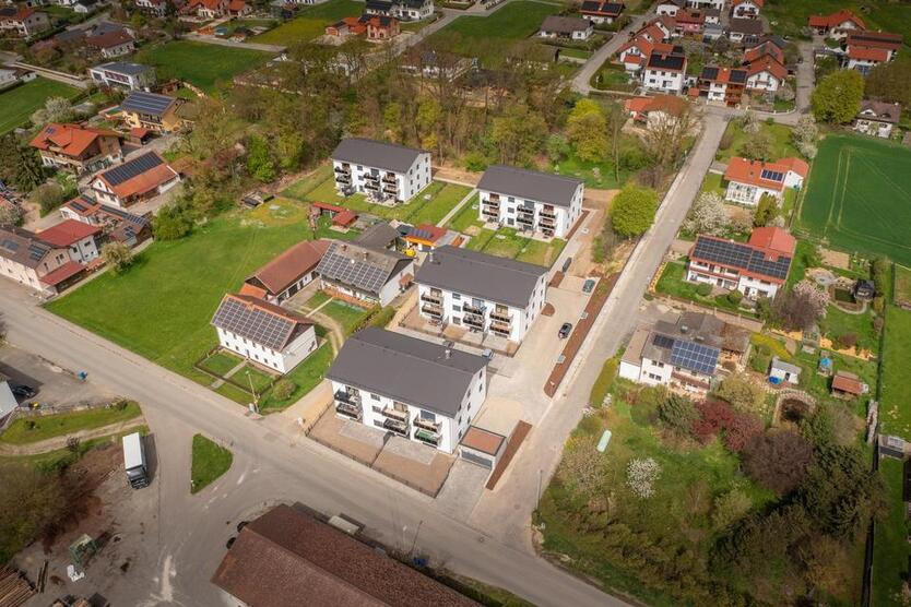 Ansprechende 2-Zimmer-Wohnung mit Terrasse & Einbauküche in Unterdietfurt