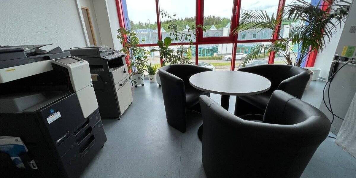 Moderne Gewerbehalle mit Produktionsflächen, Lagerflächen, Büros (nahe Chemnitz, Annaberg-Buchholz) zimmer