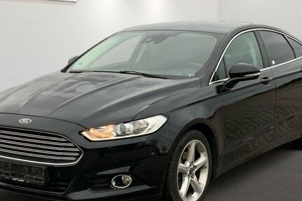 Ford Mondeo 284.084 km 5.699 € Brehna 06796