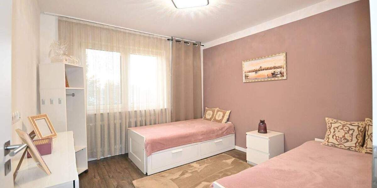 Mehrfamilienhaus, Wohnhaus Hilpoltstein / Meckenhausen Hagenbuch - 6 Zimmer, 185 m&sup2;, 565.000&euro; | Angebot:25663186