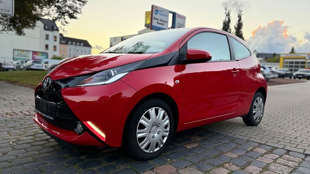 Toyota Aygo (X) 62.174 km 5.999 € Chemnitz 09130