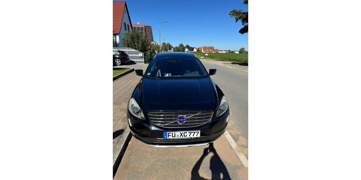 Volvo XC60 145.000 km 16.800 &euro; Fürth 90766