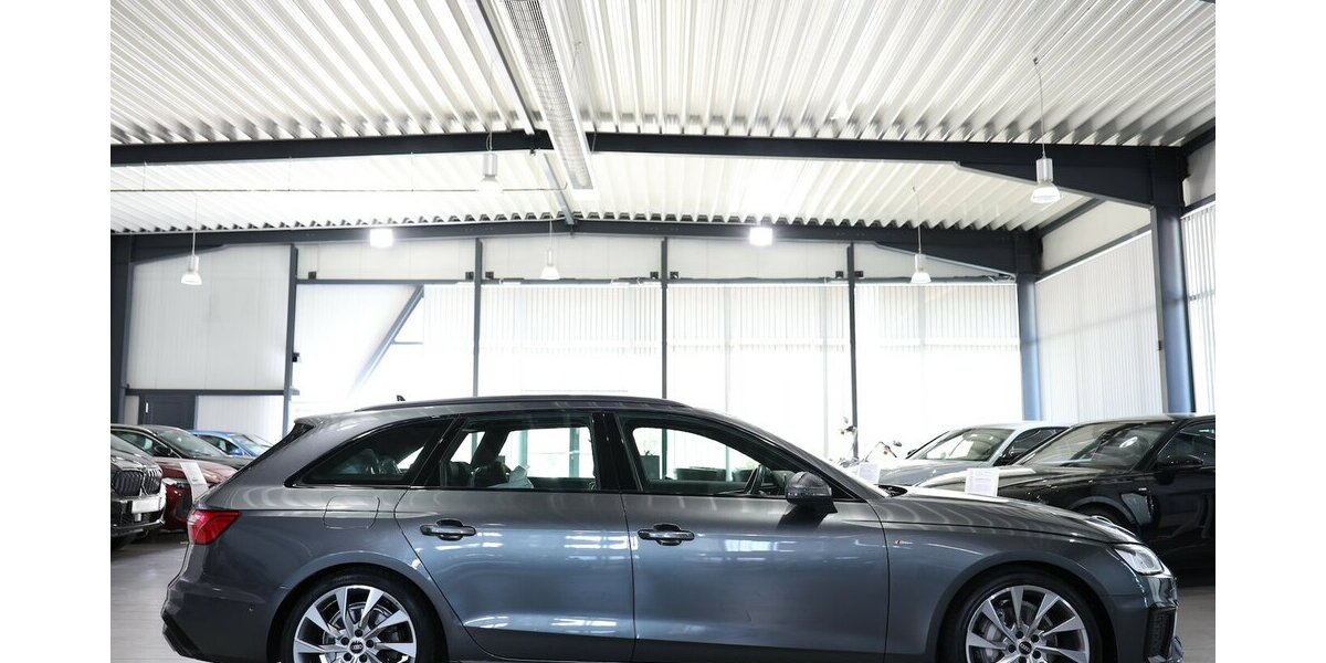 Audi A4 Avant 40 TFSI QUATTRO S-LINE SPORT BLACK TOP 113.000 km 28.444 &euro; Hamm 59077