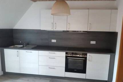 Altstadt: Gemütliche 2 Zimmer Dachgeschoss-Wohnung mit Balkon