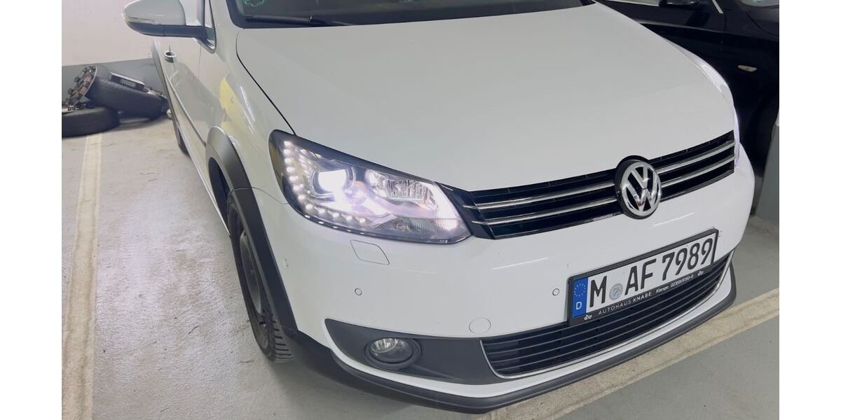 VW Touran 158.500 km 13.900 &euro; München 80997