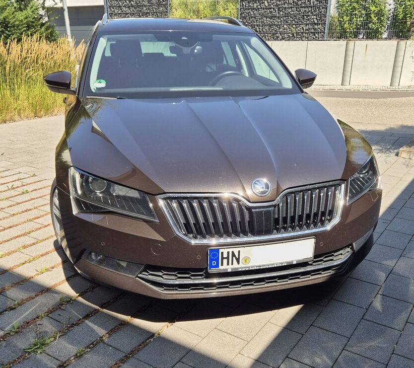 Skoda Superb 128.000 km 17.500 € Ilsfeld 74360