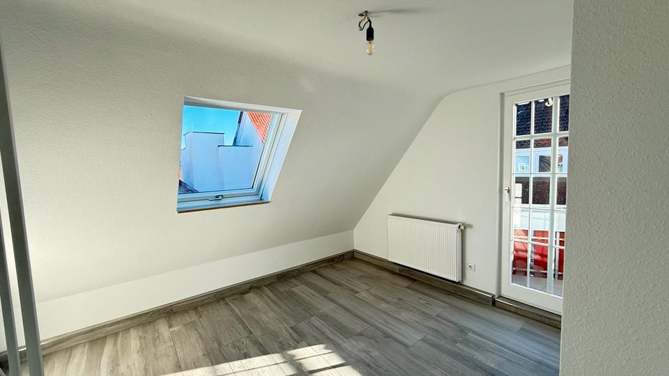 Dachgeschoßwohnung Baiersbronn - 4.5 Zimmer, 90 m&sup2;, 1.350&euro; | Angebot:25422662