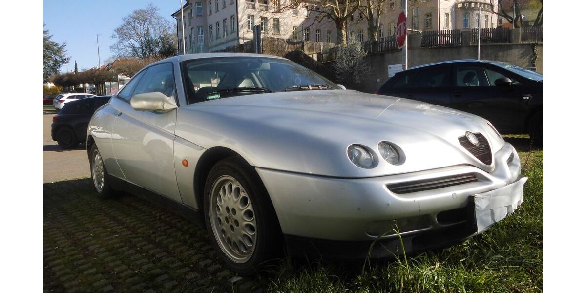 Alfa Romeo GTV 345.000 km 2.490 &euro; esslingen 73728