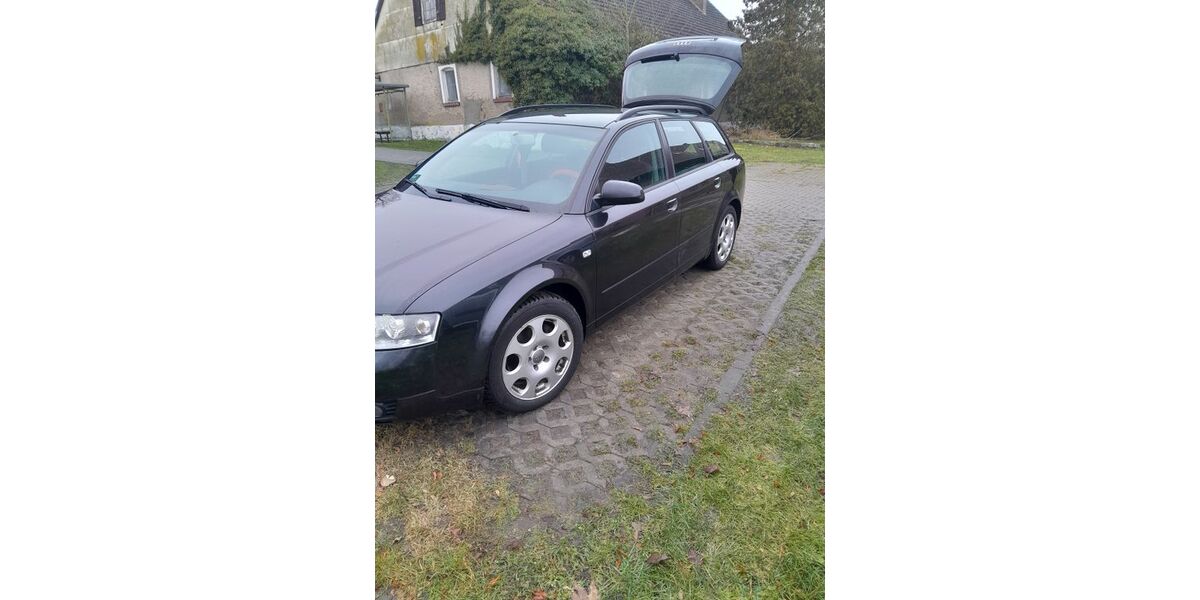 Audi A4 220.000 km 2.800 &euro; Grünow OT Drense 17291