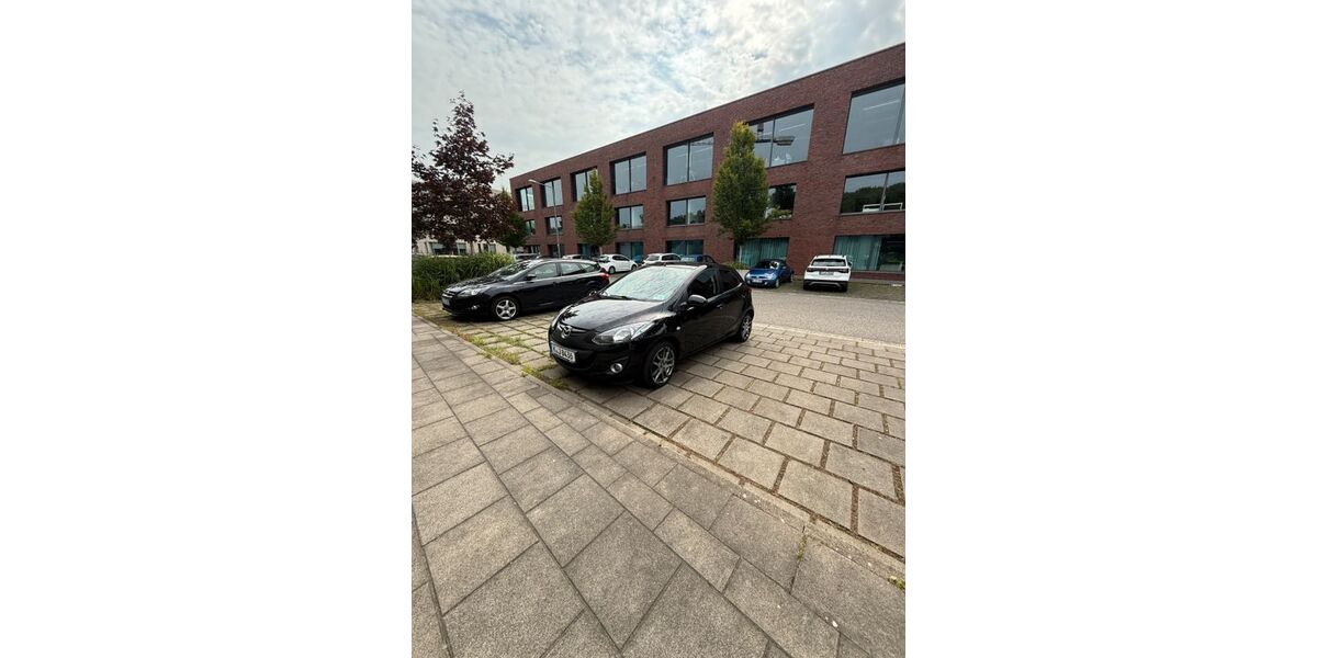 Mazda 2 82.320 km 7.600 &euro; Köln 50829