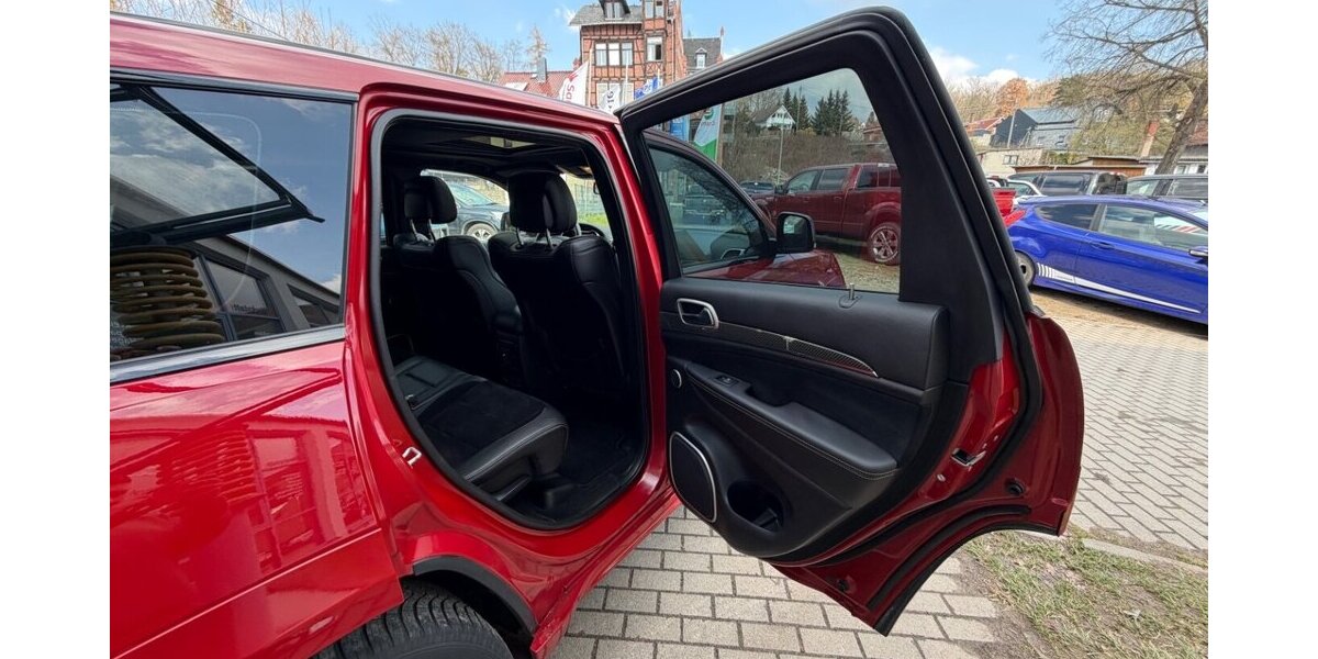 Jeep Grand Cherokee SRT 6,4 HEMI VOLLAUSSTATTUNG GRAIL 86.000 km 28.999 &euro; Rudolstadt 07407