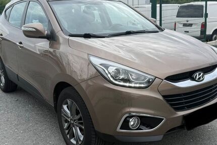 Hyundai ix35 97.567 km 9.999 &euro; Friedberg 61169
