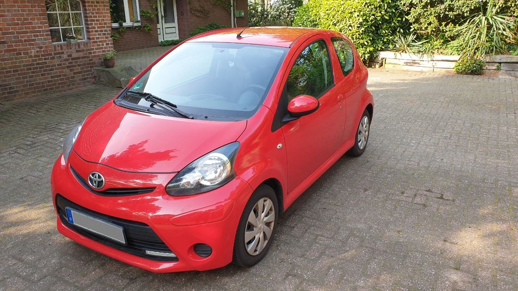Toyota Aygo (X) 195.800 km 2.200 &euro; Hatten 26209