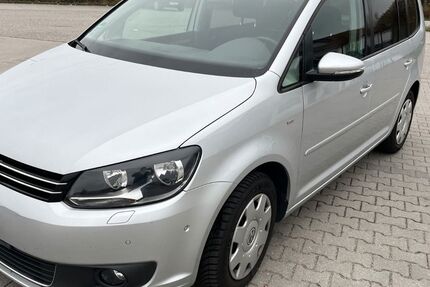 VW Touran 201.502 km 6.250 &euro; Kumhausen 84036