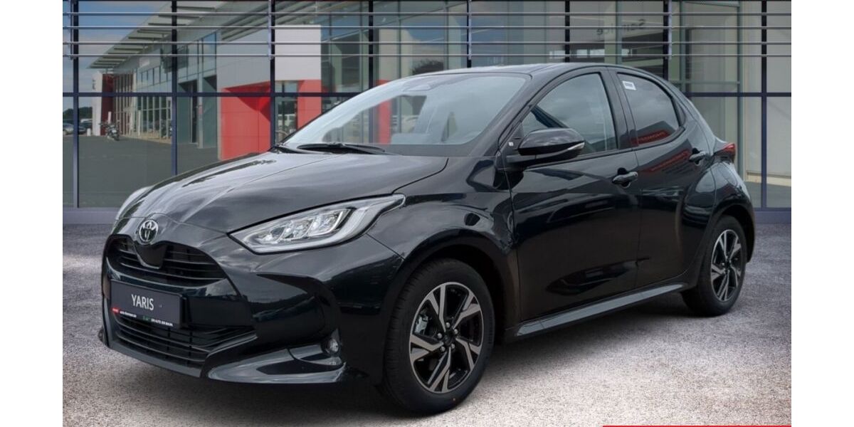 Toyota Yaris 1.403 km 24.450 &euro; Halstenbek 25469
