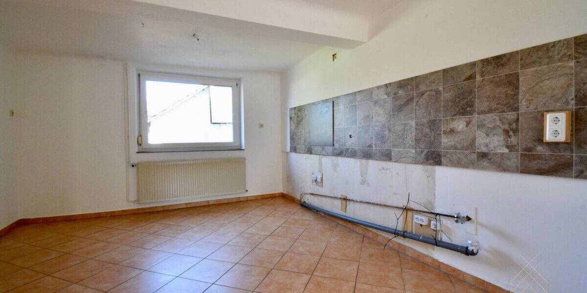 Mehrfamilienhaus, Wohnhaus Kempfeld - 7 Zimmer, 193 m&sup2;, 159.000&euro; | Angebot:26886603