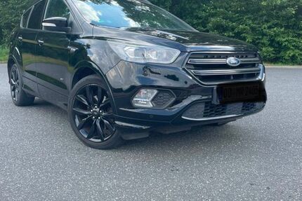 Ford Kuga 91.500 km 13.899 &euro; Trittau 22946