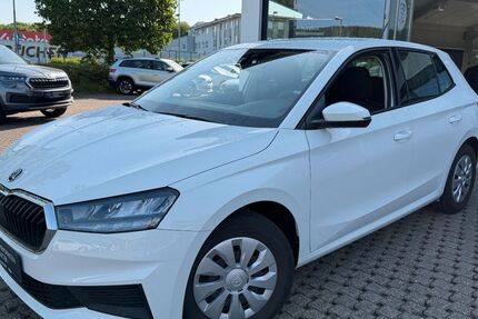 Skoda Fabia 32.930 km 11.950 &euro; Olpe 57462