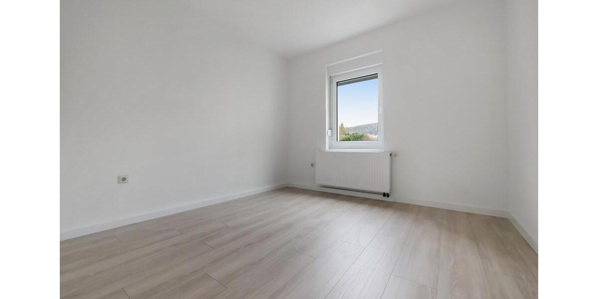 Etagenwohnung Sebnitz - 4 Zimmer, 93 m&sup2;, 602&euro; | Angebot:26246206