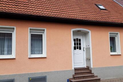 Haus Nienburg (Saale) - 2 Zimmer, 90 m&sup2;, 600&euro; | Angebot:24867750