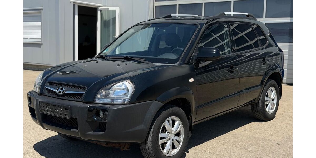 Hyundai TUCSON 150.000 km 1.990 &euro; Elchingen 89275