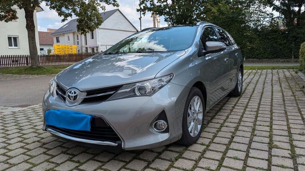 Auris Touring Sports