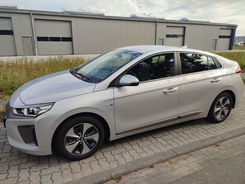 Hyundai IONIQ 15.100 km 16.990 € Schülp 24589
