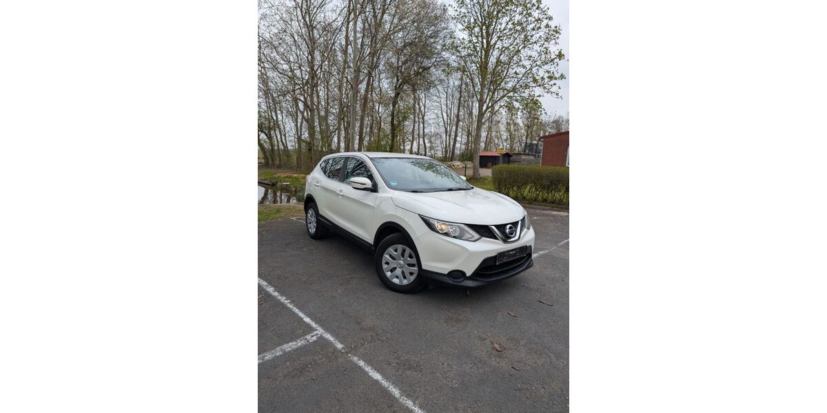 Nissan Qashqai 175.261 km 7.777 &euro; Hinte 26759