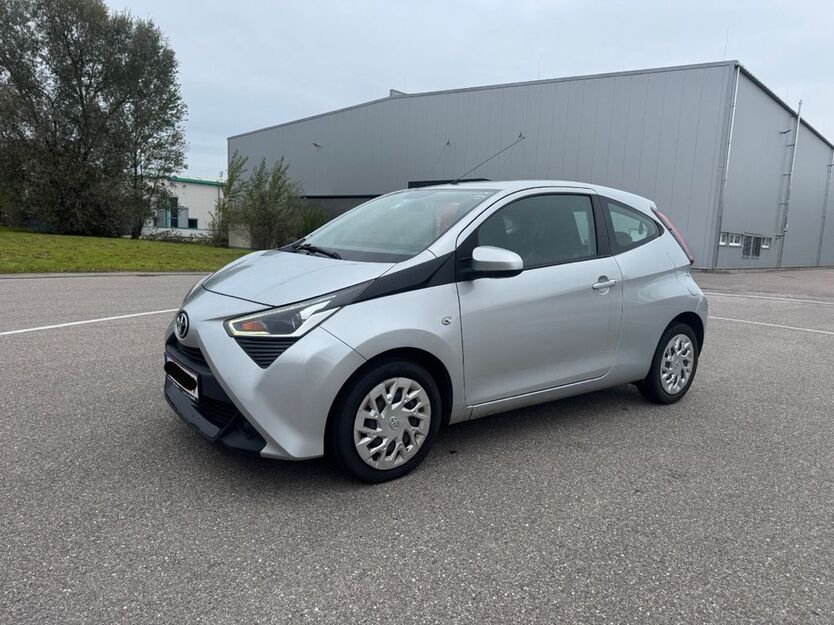 Toyota Aygo (X) 86.599 km 7.950 € Ottersweier 77833