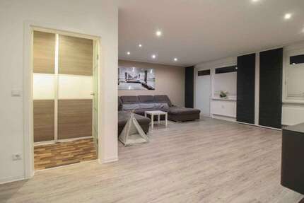 Wohnung zum Kaufen in Chemnitz 135.000 € 125.15 m² 5 zimmer