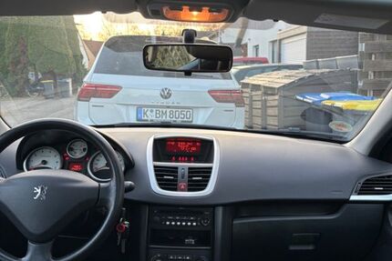 Peugeot 207 134.200 km 3.700 &euro; Köln 51067