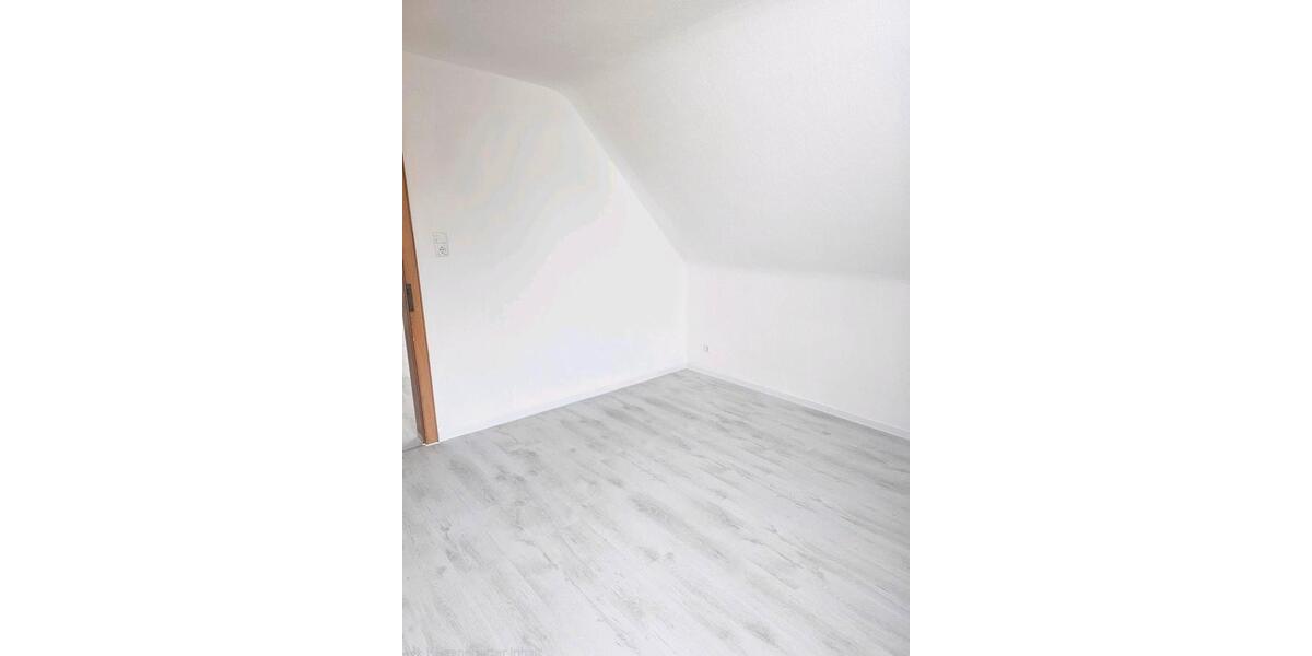 Dachgeschoßwohnung Rehburg-Loccum Loccum - 3.5 Zimmer, 65 m&sup2;, 800&euro; | Angebot:26334683